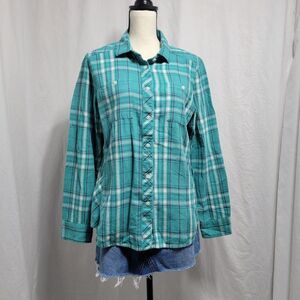 Eastern Mountain Sports 100% cotton blue long sleeve collared flannel, size L